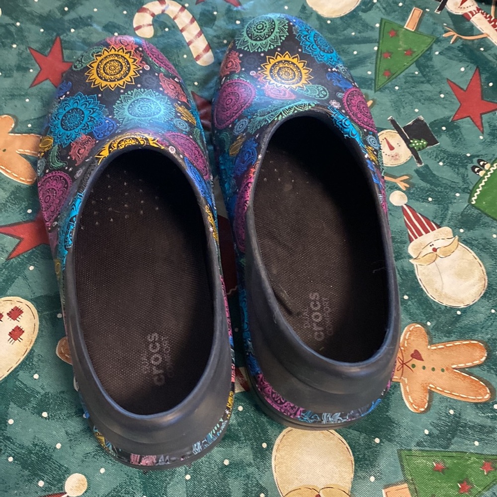 CROCS - Picture 3 of 5